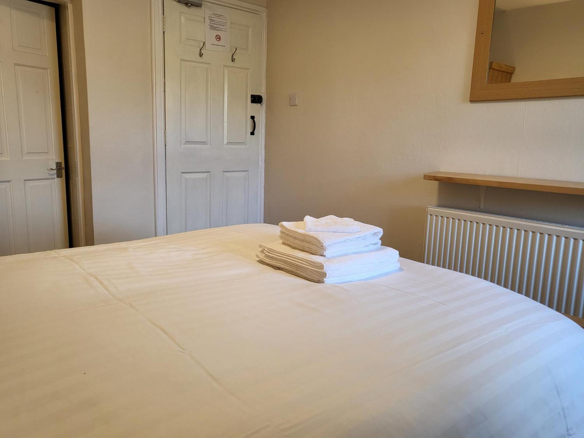 The Bay House Lake View Guest House - Adults Only ボウネス＝オン＝ウィンダミア 部屋 写真