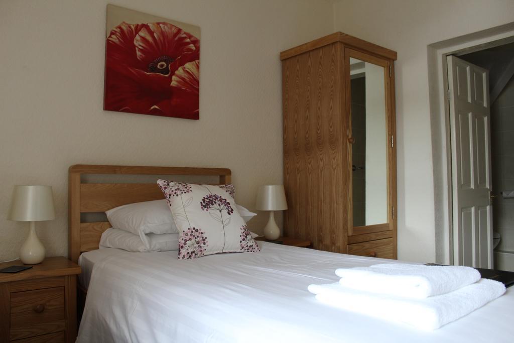 The Bay House Lake View Guest House - Adults Only ボウネス＝オン＝ウィンダミア 部屋 写真