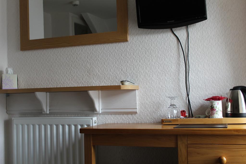 The Bay House Lake View Guest House - Adults Only ボウネス＝オン＝ウィンダミア 部屋 写真